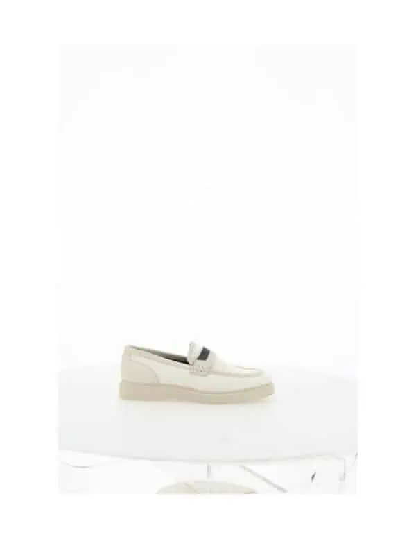White casual loafer shoe with slip-on style for women, featuring a sleek design and comfortable sole. Perfect for everyday wear and stylish outings.