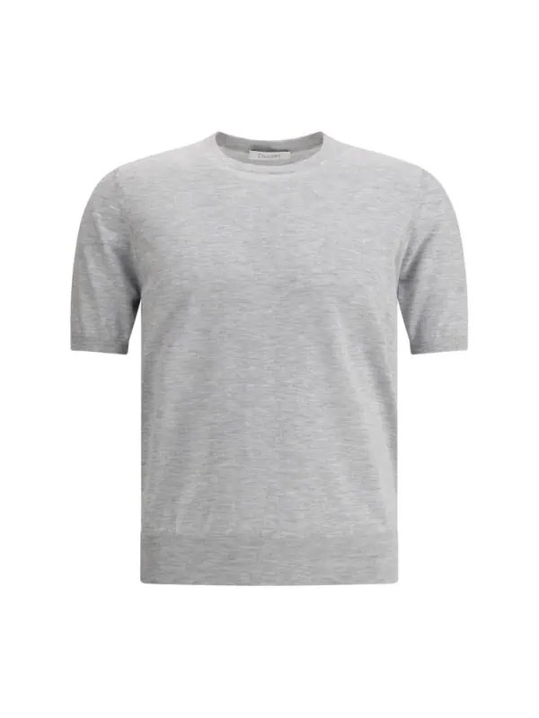 Soft light grey men's crewneck t-shirt made from high-quality fabric for a comfortable casual look. Perfect for everyday wear or layering.