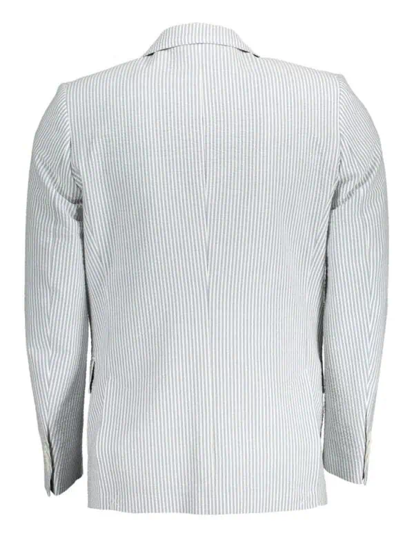 Men's stylish striped blazer with tailored fit, perfect for formal and casual occasions. Made from high-quality fabric for a comfortable, fashionable look.