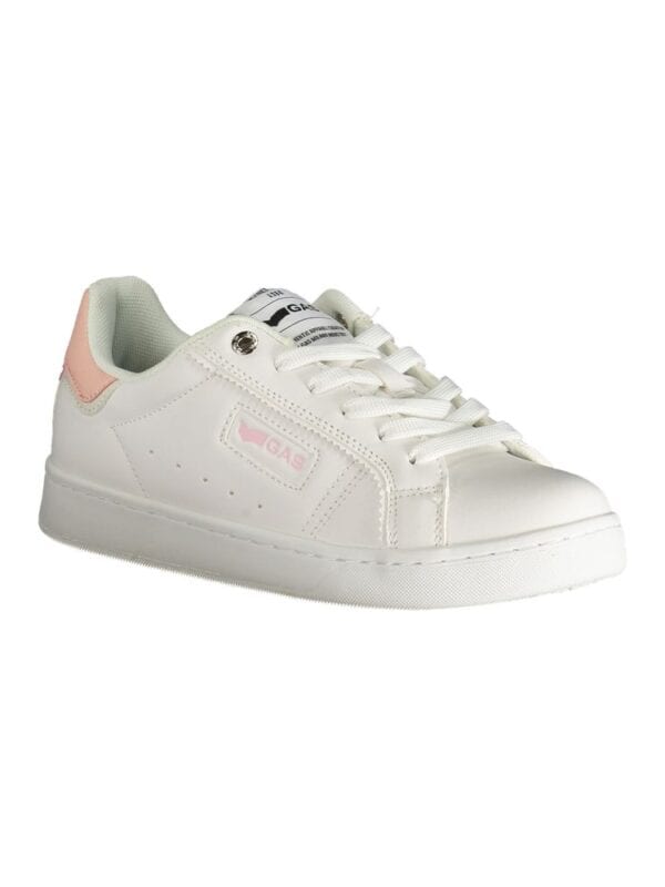 White leather sneaker with pink logo accents, stylish and comfortable for everyday wear.