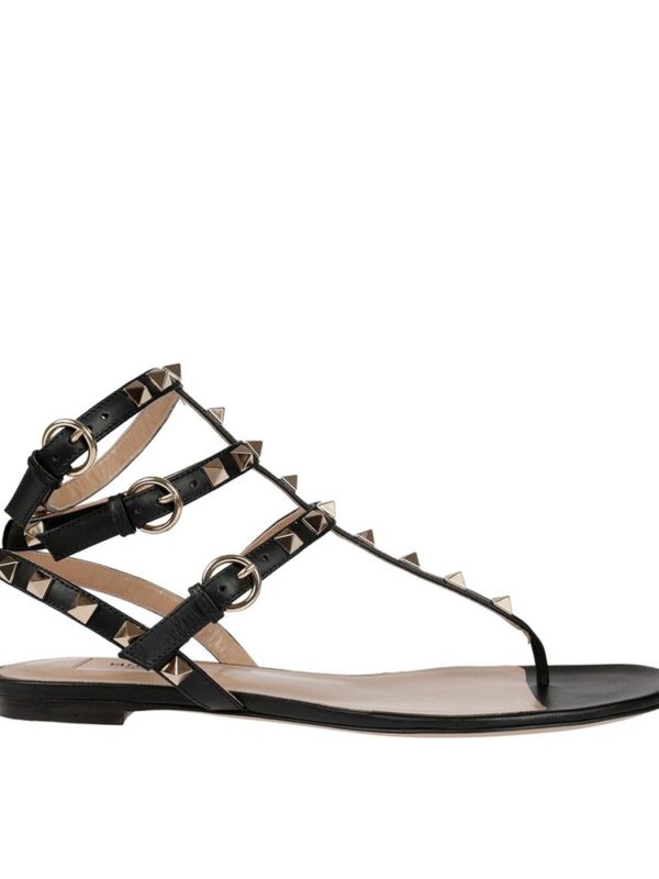 Valentino Garavani Rockstud Flip-Flop Sandals