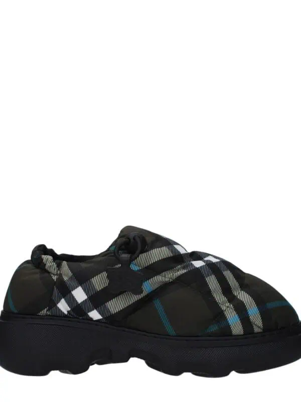 Vans x Burberry plaid slip-on sneakers with black sole, stylish and luxurious design, perfect for trendy streetwear looks.