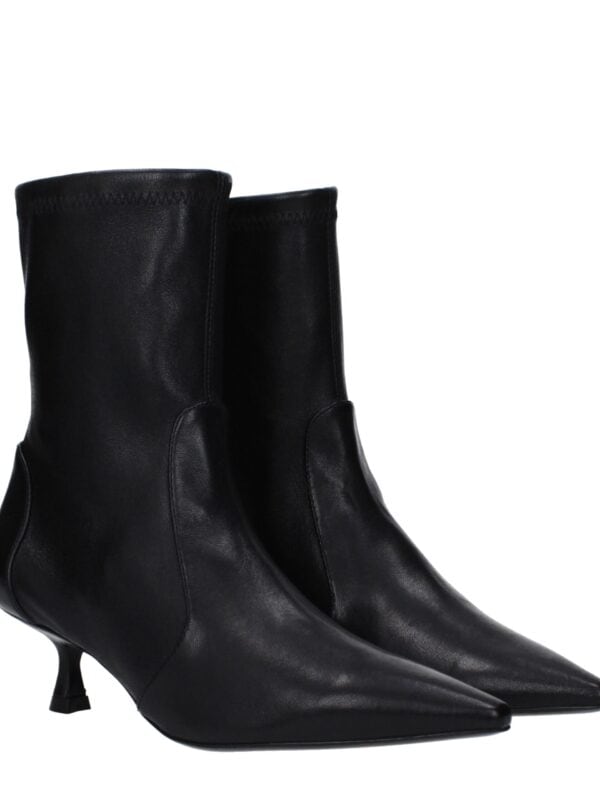 Luxuriously crafted black leather mid-calf pointed-toe ankle boots with a stylish curved kitten heel. Perfect for elevate your fashion statement with elegant and modern footwear.