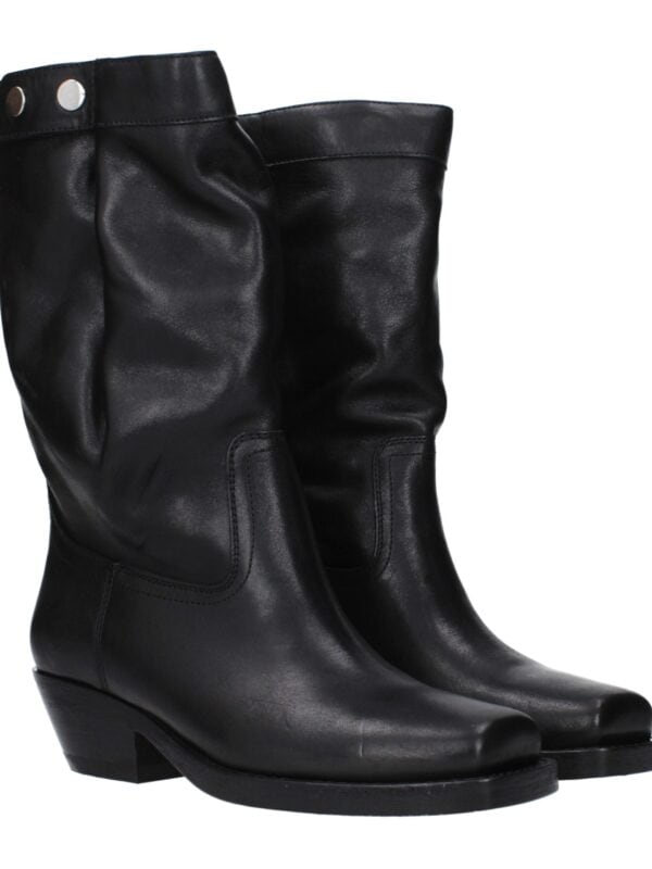 Black leather knee-high boots with block heels, stylish stitching details, and silver button accents for a fashionable, rugged look. Perfect for casual or semi-formal outfits.