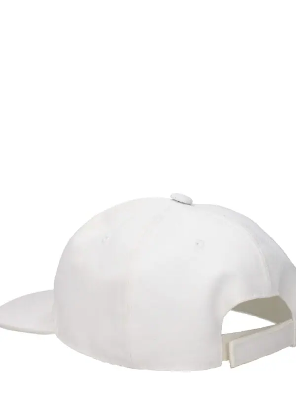 Stylish white baseball cap with adjustable strap, made from durable fabric, perfect for casual wear and sun protection.