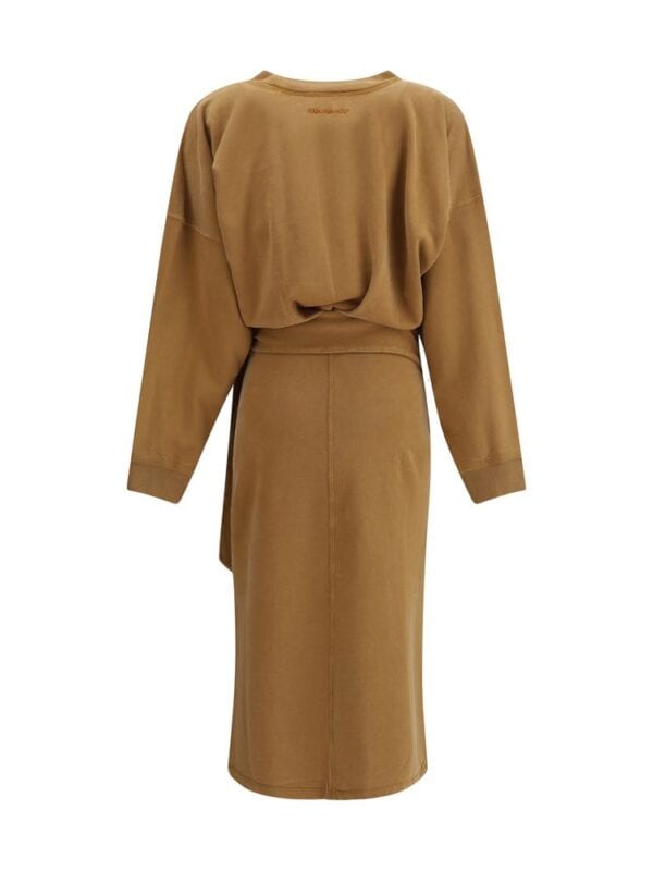 Loose brown oversized sweatshirt and matching midi skirt set, perfect for casual wear and stylish comfort. Luxurious fabric with a relaxed fit for effortless chic.