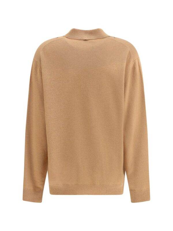 Lux Brands - Classic camel-colored knit sweater, featuring soft fabric and a comfortable fit, perfect for stylish and cozy winter outfits. An essential addition to any wardrobe.